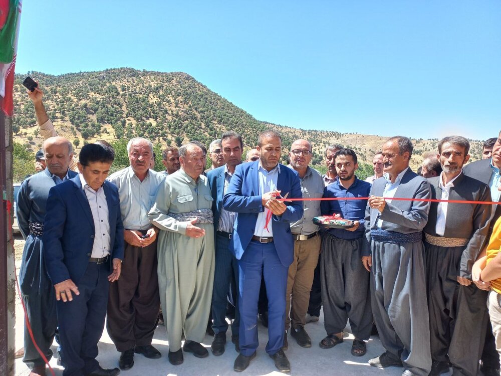پروژه  پرواربندی ۱۲۵ رأسی بره روستای عباس آباد بانه افتتاح شد