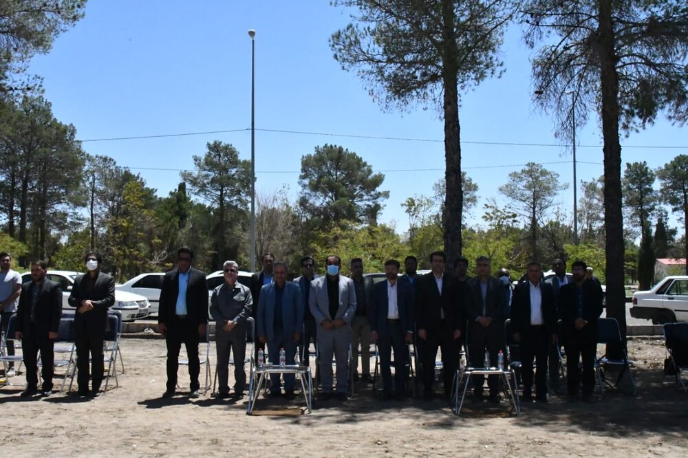 باغ ایرانی سیرجان، کلنگ زنی شد/ افتتاح چندین طرح عمرانی و بهداشتی در سیرجان