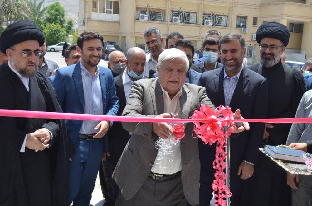 در هفتمین روز از هفته دولت  کتابخانه حکیم ابوالقاسم فردوسی دانشکده پرستاری حضرت زینب سلام الله علیها لارستان افتتاح شد