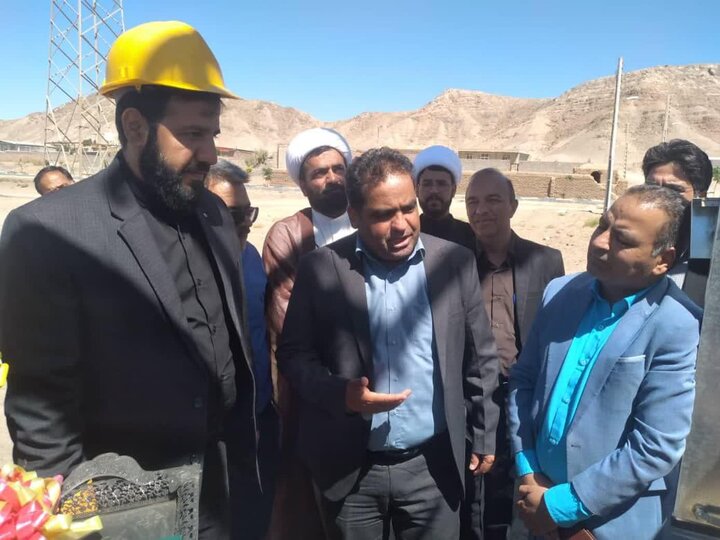 افتتاح طرح های برق رسانی در شهرستان زرند