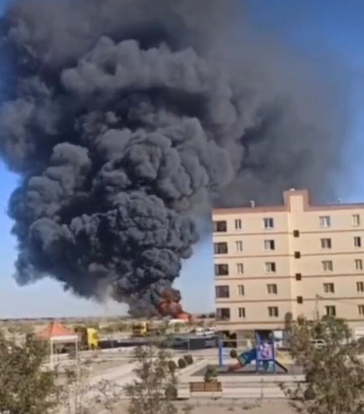 واژگونی و انفجار تانکر حمل بنزین و فوت راننده آن در سیرجان