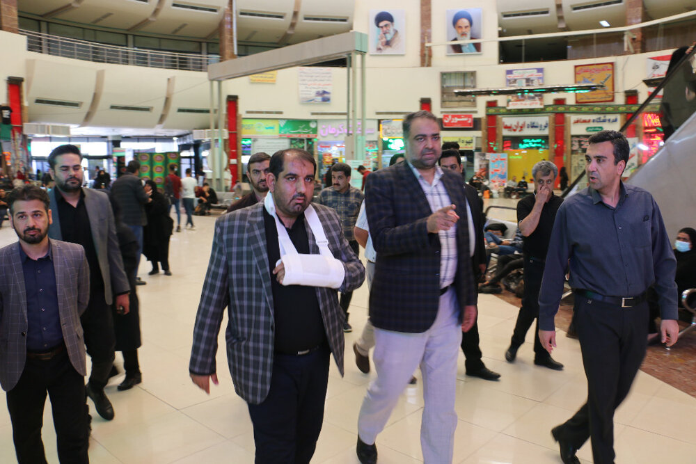 با گرانفروشی و بازار سیاه فروش بلیت اربعین در استان کرمان برخورد قانونی می شود