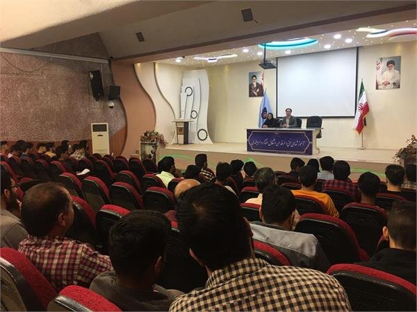 در هفتمین روز از هفته تعاون: برگزاری کرسی تعاون و کارآفرینی در بیرجند