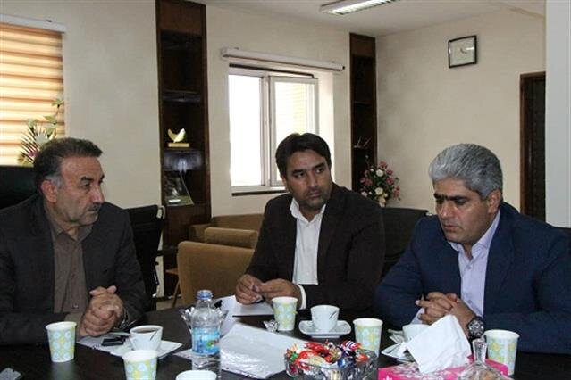 ضرورت تبدیل وضعیت نیروهای شهرداری سنندج/لزوم بهره‌مندی نیروهای خدمات‌شهری از امتیازات مشاغل سخت