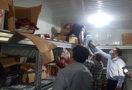 کشف و معدوم سازی بیش از یک تن ماهی قزل آلای فاسد در  سردخانه مخفی در سنندج