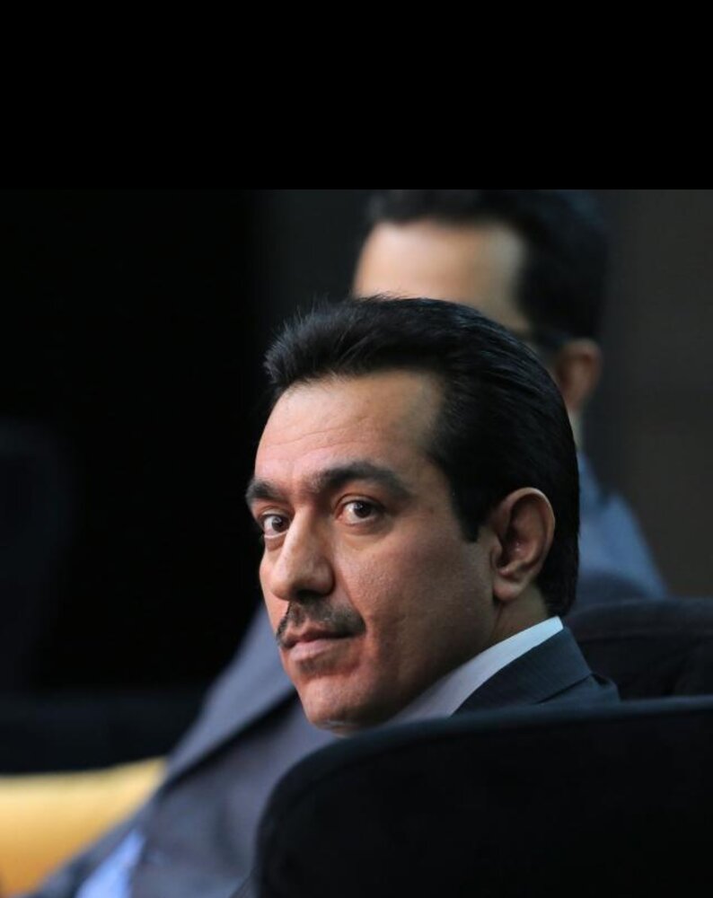 "جامعه‌پذیری معکوس، راهبرد مبارزه با پیری دیجیتال"