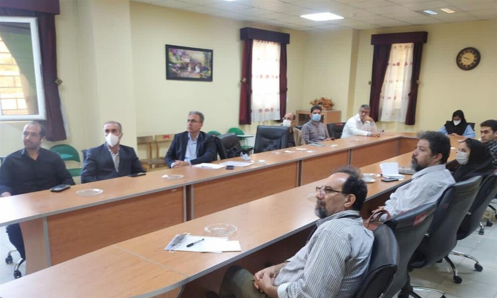 عملکرد ۳ مرکز رشد ارزیابی و از مرکز سلول های بنیادی و پزشکی بازساختی دانشگاه بازدید شد