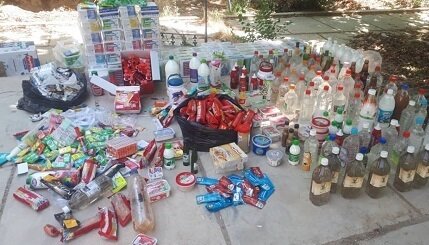 جمع آوری و معدوم سازی بیش از ۶۰۰ کیلوگرم مواد غذایی تاریخ گذشته و فاسد در اقلید