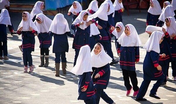 نوبت بعدازظهر مدارس دو نوبته از ساعت ۱۳:۳۰ آغاز می‌شود