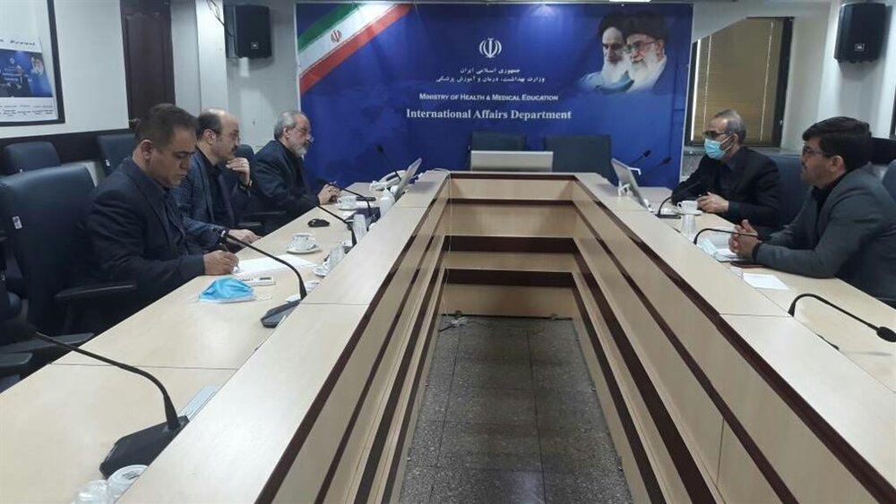 پیگیری اولویت های دانشگاه علوم پزشکی شیراز در دیدار رئیس دانشگاه با مسوولان وزارت بهداشت