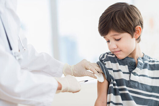 بیش از ۹۰ درصد دانش آموزان کرمانی واکسن کرونا را دریافت کرده اند
