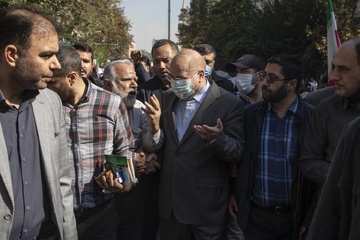 حضور رییس مجلس در راهپیمایی یوم الله ۱۳ آبان در تهران