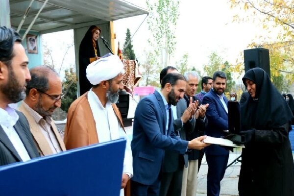 وجود بیش از ۸۵۰ روستای دارای کتابخانه در کشور/ انتخاب روستای دهبکری بم به عنوان روستای دوستدار کتاب کشور