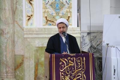 امام جمعه کرمان: دستگاه اهل بیت یک دستگاه انسان ساز است 