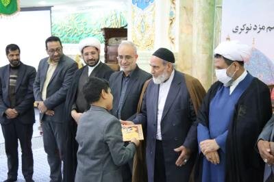 امام جمعه کرمان: دستگاه اهل بیت یک دستگاه انسان ساز است