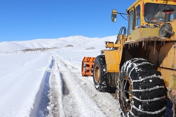 فعالیت بیش از ۹ هزار دستگاه ماشین آلات در طرح راهداری زمستانی ۱۴۰۱