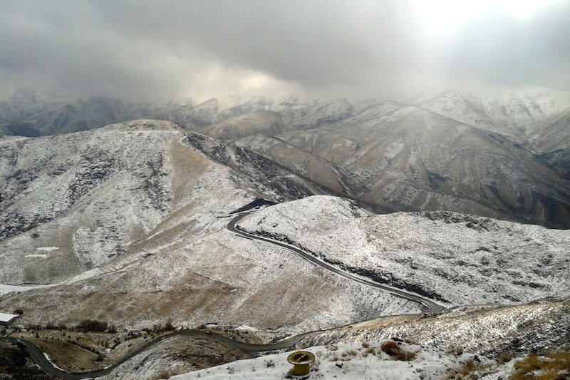 جوی آرام در بیشتر مناطق کشور/بارش برف در ارتفاعات زاگرس مرکزی 
