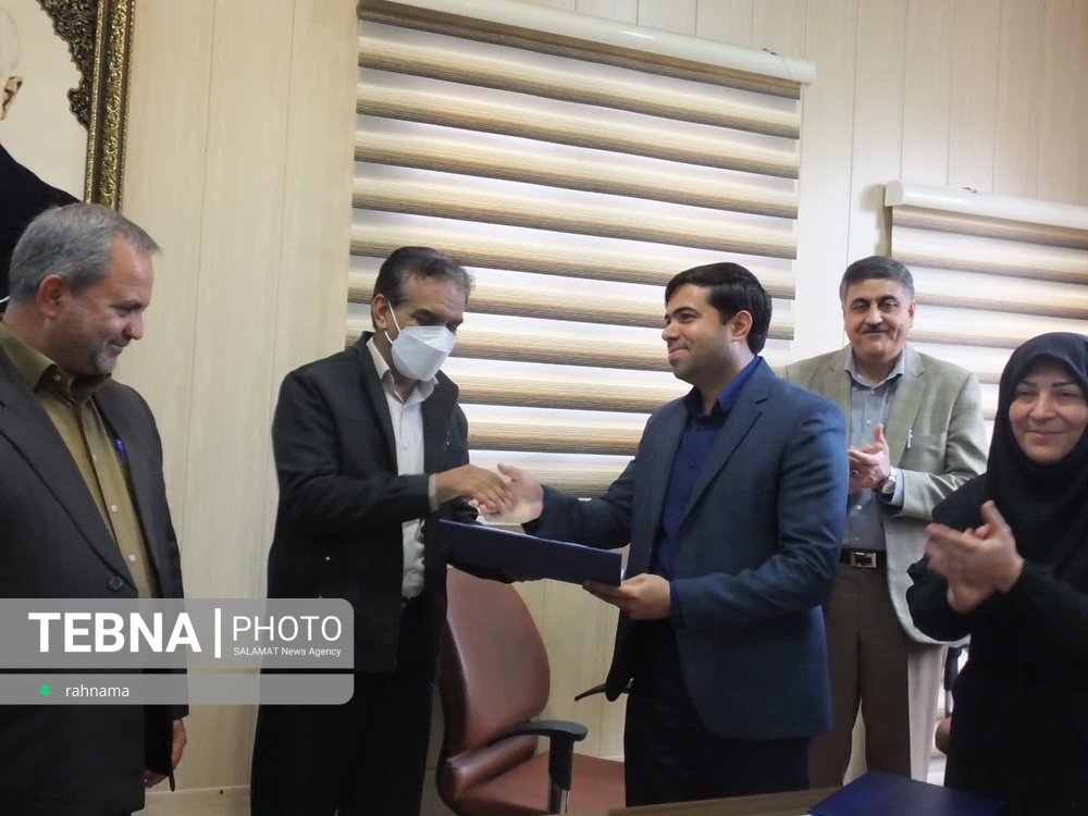 در بهزیستی با احساس تعلق و به دور از قضاوت ها کار می کنیم