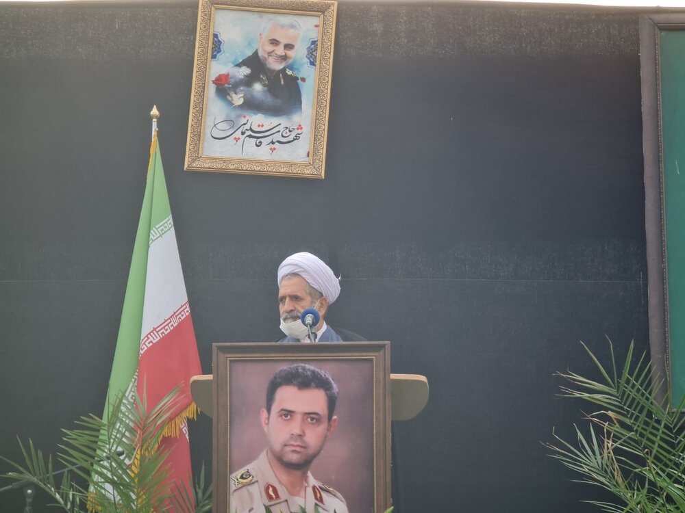به یاد لاله های دشت کویر