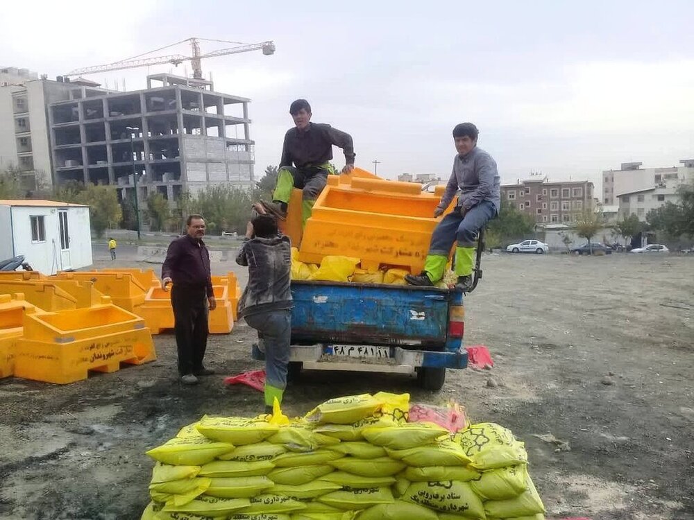 آماده‌سازی معابر شمال تهران برای مقابله با باران و برف