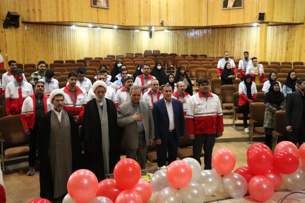 از برترین های سازمان جوانان جمعیت هلال احمر استان کرمان تجلیل شد