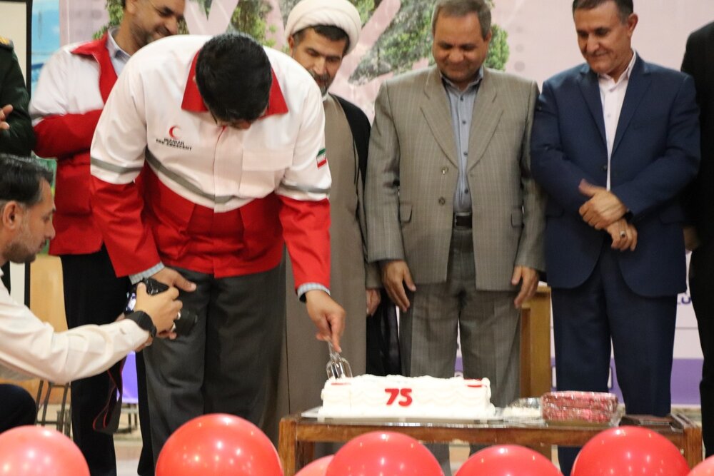 از برترین های سازمان جوانان جمعیت هلال احمر استان کرمان تجلیل شد