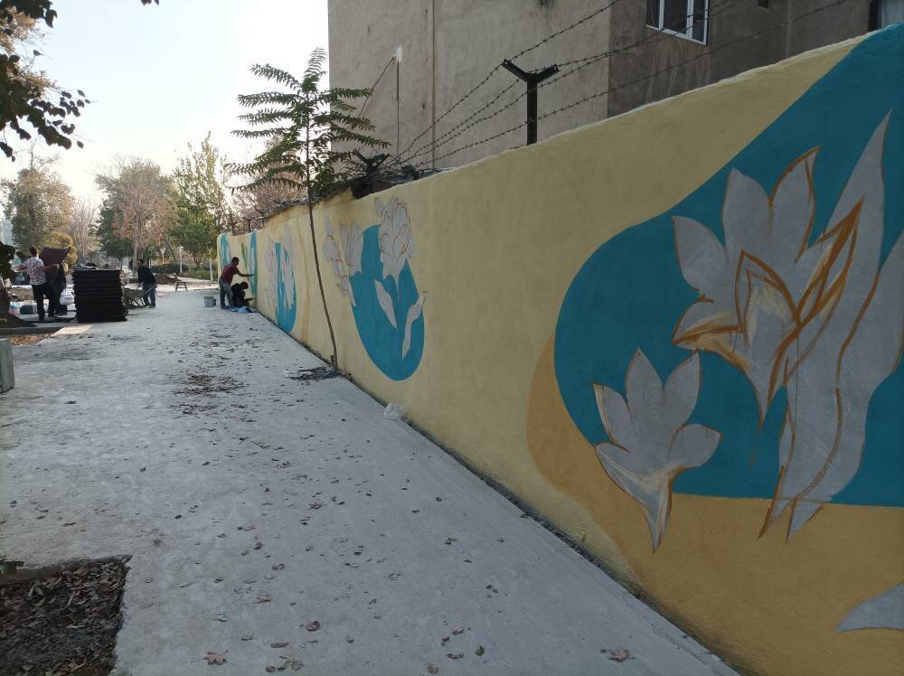 اجرای نقاشی دیواری و گرافیک شهری در بوستان یک و نیم هکتاری در حال احداث منطقه۱۷
