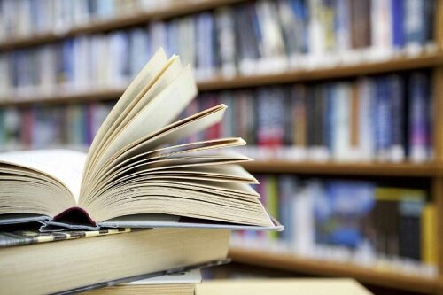 تقدیر از کتابداران و کتابخانه های برتر معرفی شده به وزارت بهداشت در دانشگاه علوم پزشکی شیراز