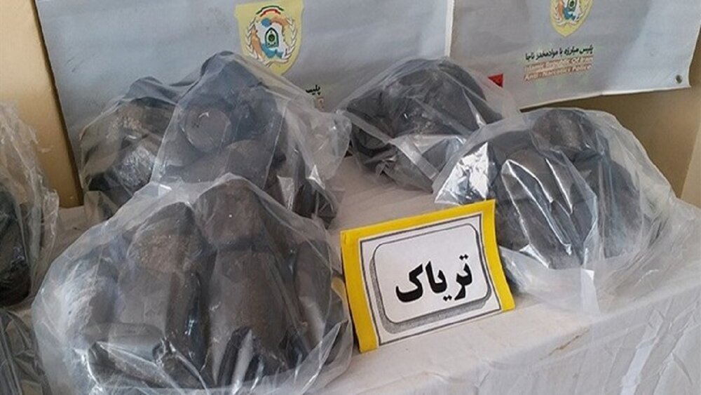 
 کشف ۴۶۶ کیلوگرم تریاک در عملیات مشترک پلیس قم و تهران