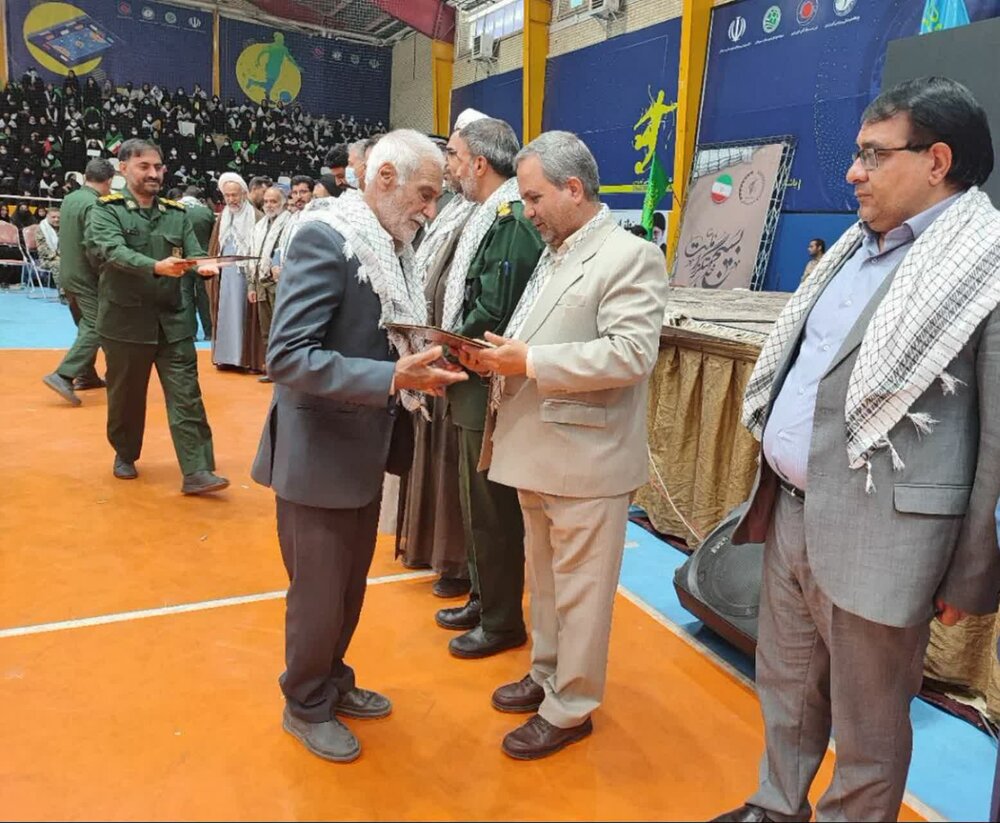 همایش ۴ هزار نفری اقتدار بسیجیان در سیرجان