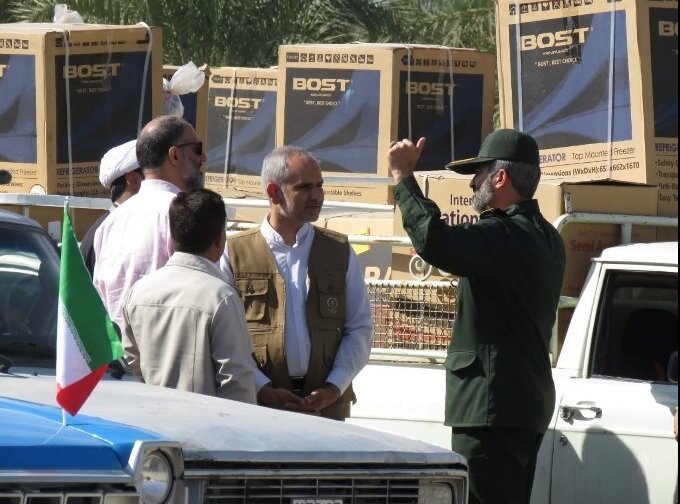 اهدای ۴۲ سری جهیزیه به زوج های جوان جنوب کرمان