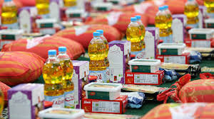 توزیع ۵۴۰۰ بسته معیشتی و غذای گرم توسط هلال احمر شهرستان خرمدره 

