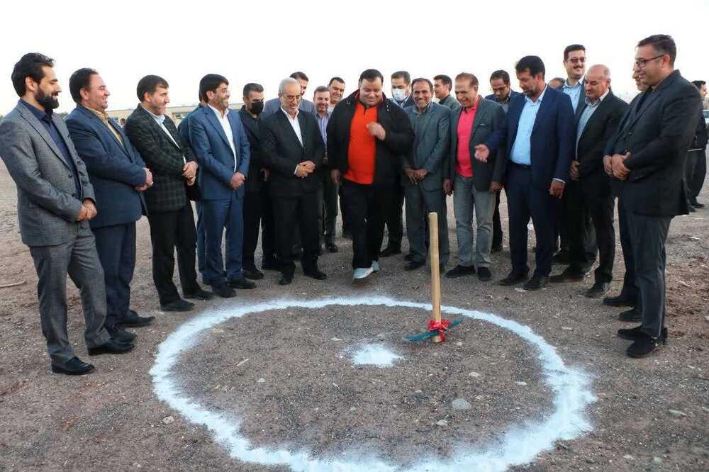 کلنگ زنی و افتتاح چندین طرح ورزشی، صنعتی و عمرانی در رفسنجان