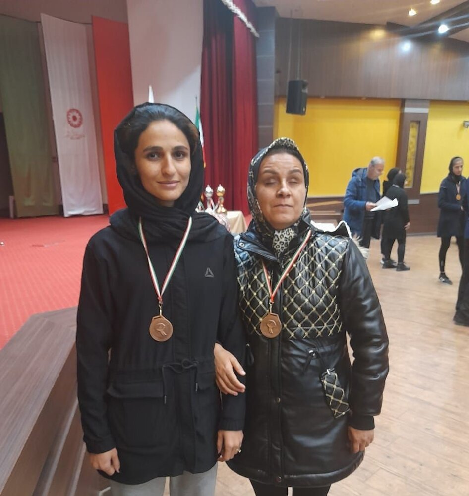 کسب نشان برنز بانوی کردستانی در رقابت های قهرمانی دو و میدانی نابینایان و کم بینایان کشور
