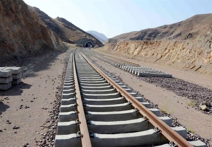 لزوم توسعه زیرساخت‌ های حمل و نقل ریلی استان کرمان