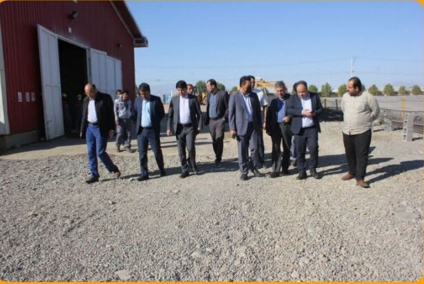 کارخانه تیتانیوم شهرستان کهنوج در یک قدمی افتتاح قرار دارد/ بزرگترین ذخایر تیتانیوم کشور در اختیار این کارخانه قرار دارد