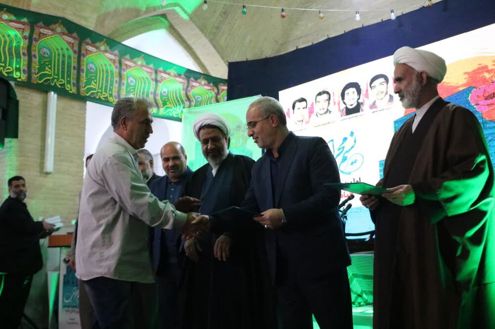 نسیم محراب در کرمان وزیدن گرفت