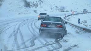 رانندگان از سفرهای غیرضروری در جاده های کوهستانی زنجان خودداری کنند