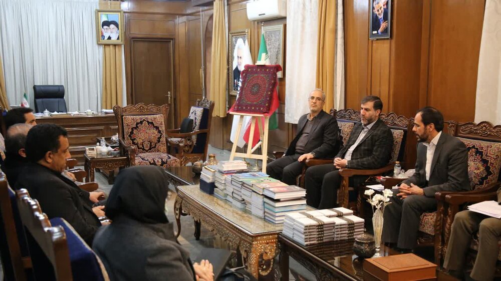 رونمایی از طرح "نذر کتاب" در استان کرمان