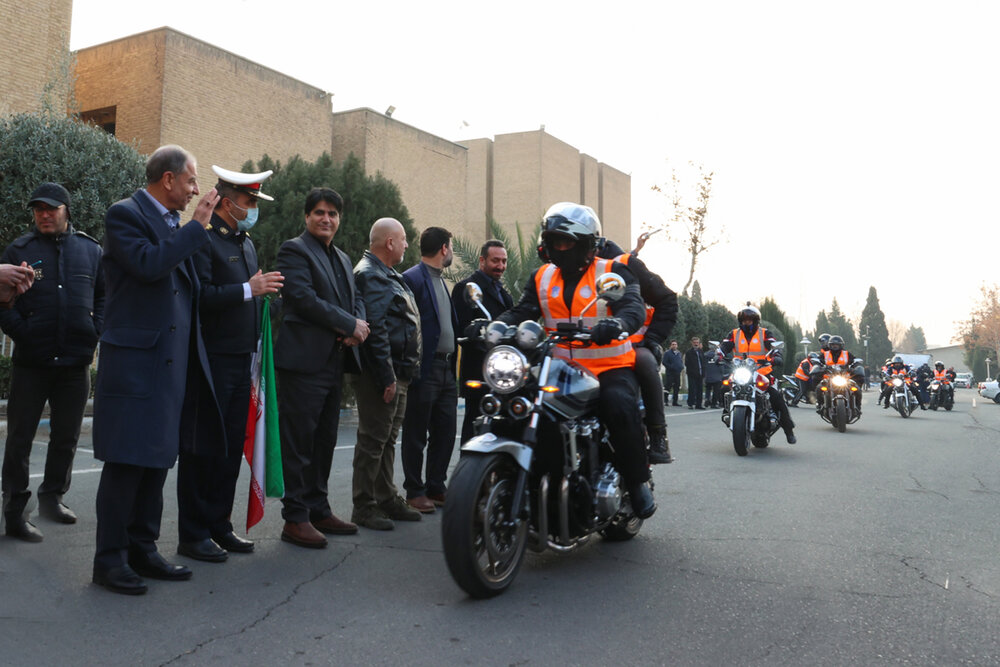 حرکت کاروان موتورسیکلت های سنگین از تهران به سمت استان کرمان 
