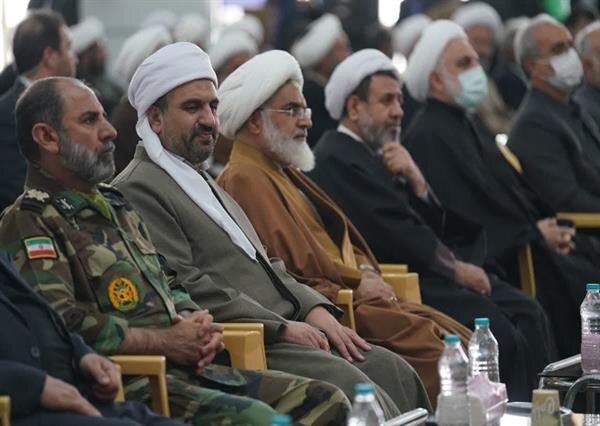 برگزاری آیین "تقریب روحانیت و مقاومت" در کرمان/آنچه حاج قاسم را درخشان کرد معنویت او بود