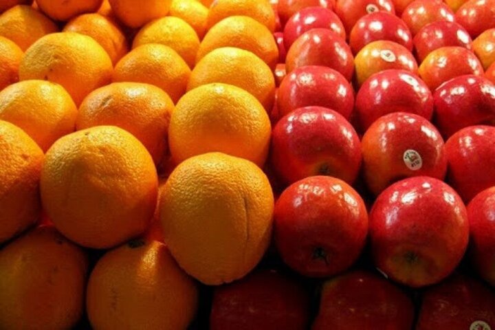 تامین ۹۵ تن میوه از جنوب استان کرمان برای شب عید