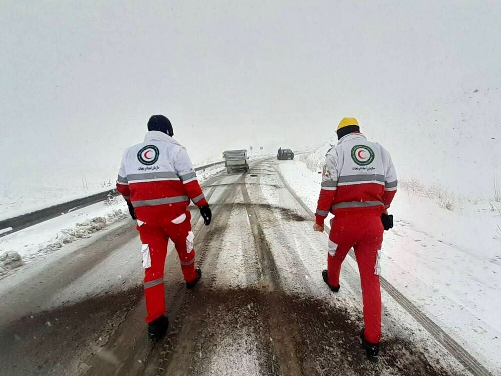 امدادرسانی ۲۰۵ تیم عملیاتی به بیش از ۷۸۰۰ نفر در برف و کولاک ۵ روز اخیر
