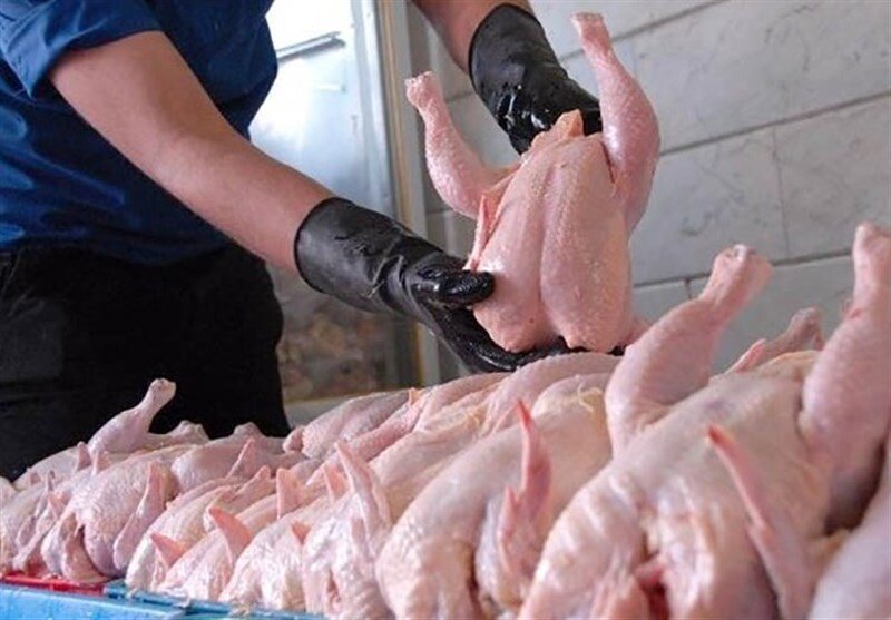 در آستانه ایام نوروز و ماه مبارک رمضان ذخیره سازی گوشت مرغ صورت میگیرد