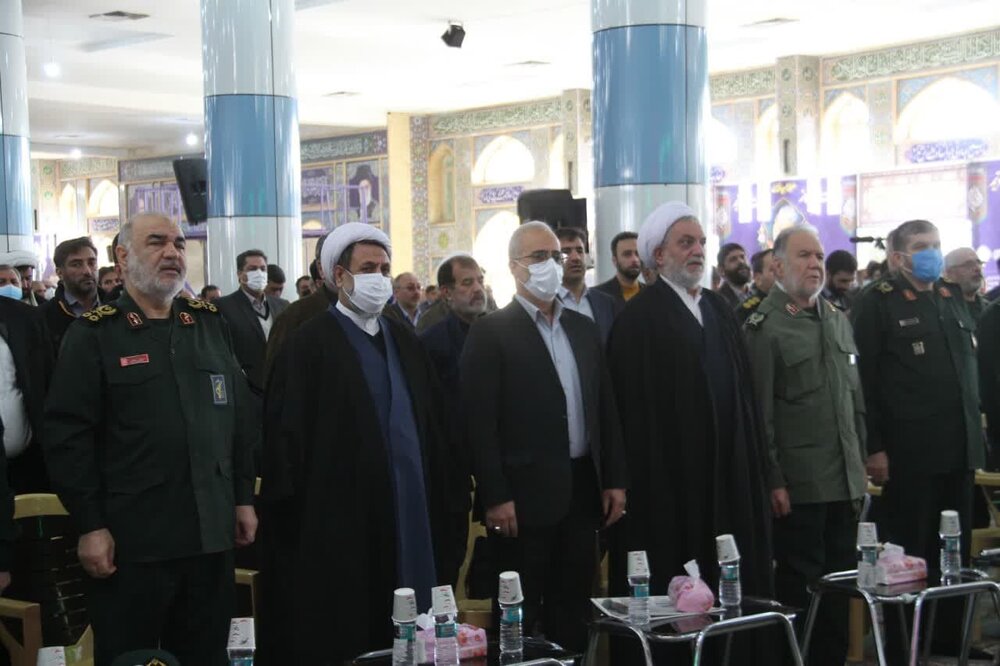 فرمانده کل سپاه پاسداران: کلمات در وصف حاج قاسم کم می آوردند