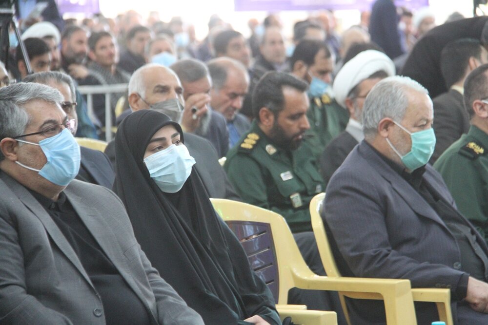 رونمایی از کتاب "بررسی نظام فکری و تربیتی مکتب شهید سلیمانی" در کرمان