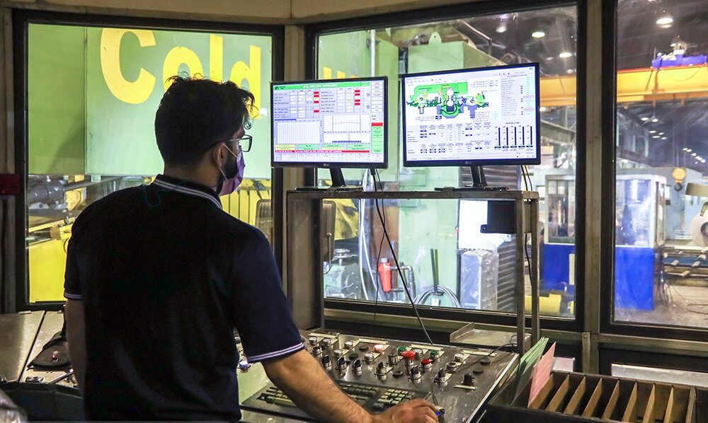 جلوگیری از بیکاری ۲۱ هزار نیروی متخصص و کارگر در استان کرمان