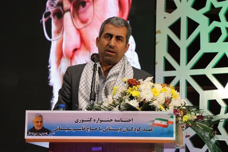 عهد کودکان دبستانی با حاج قاسم