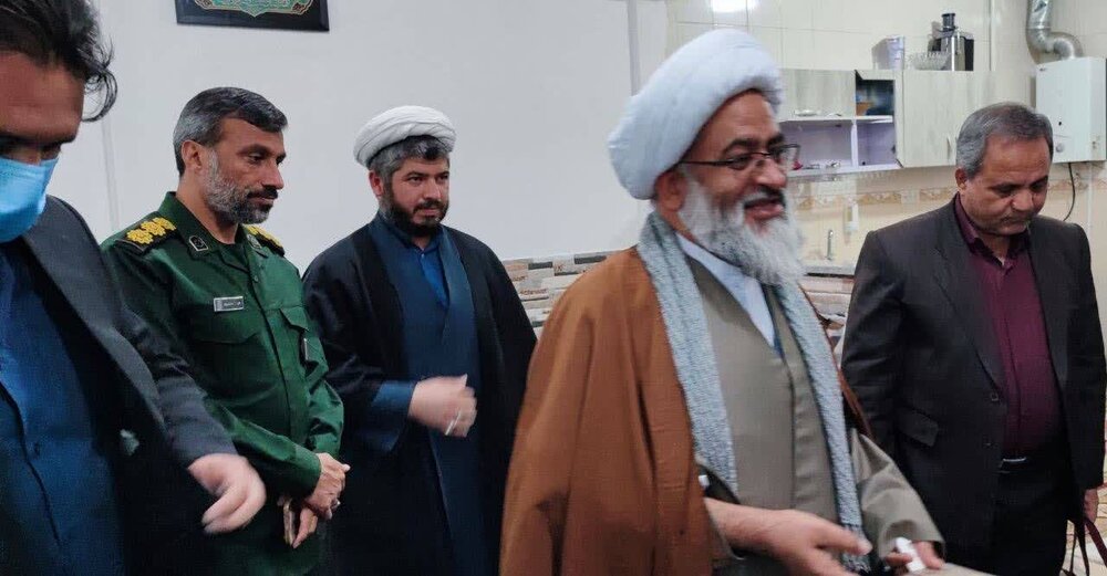 پیام رئیس جمهور به خانواده شهید لری گوئینی(شهید حادثه شاهچراغ) ابلاغ شد