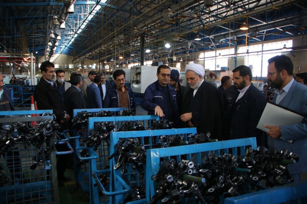 مشکل عمده شرکت های خودروسازی در حوزه گمرکی است